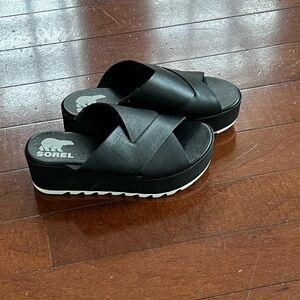 Sorel Black Platform Sandals with Criss-Cross Straps